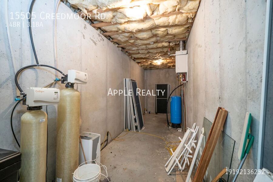 Building Photo - 15505 Creedmoor Rd.