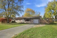 Building Photo - 7311 Denise Dr