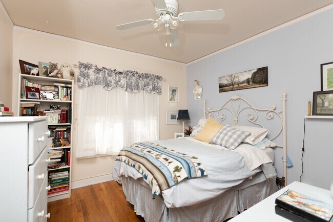 1BR, 1BA - WestGlen