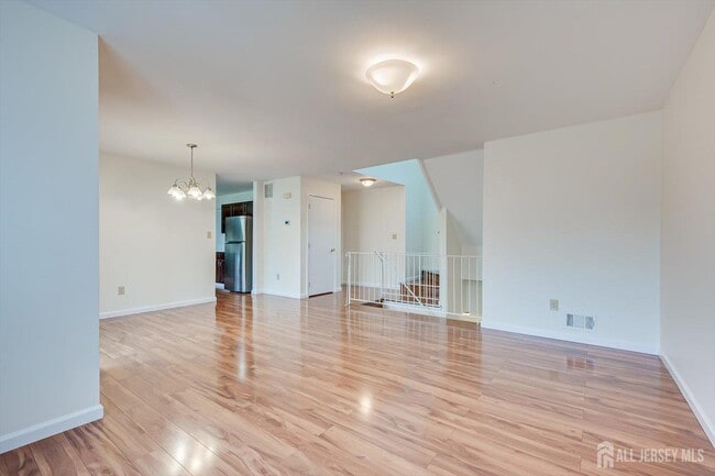 Building Photo - 919 Plymouth Rd