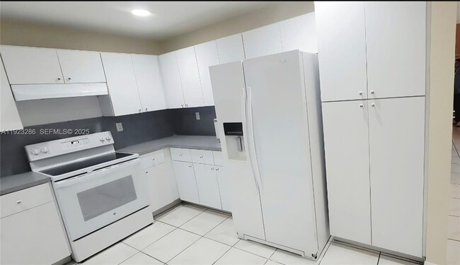 Building Photo - 784 NW 135th Ct