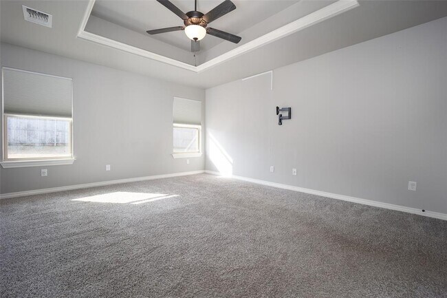 Building Photo - 508 NW 199th St