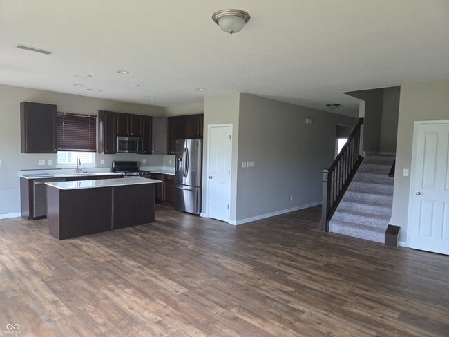 Building Photo - 6011 Aspen Meadow Dr