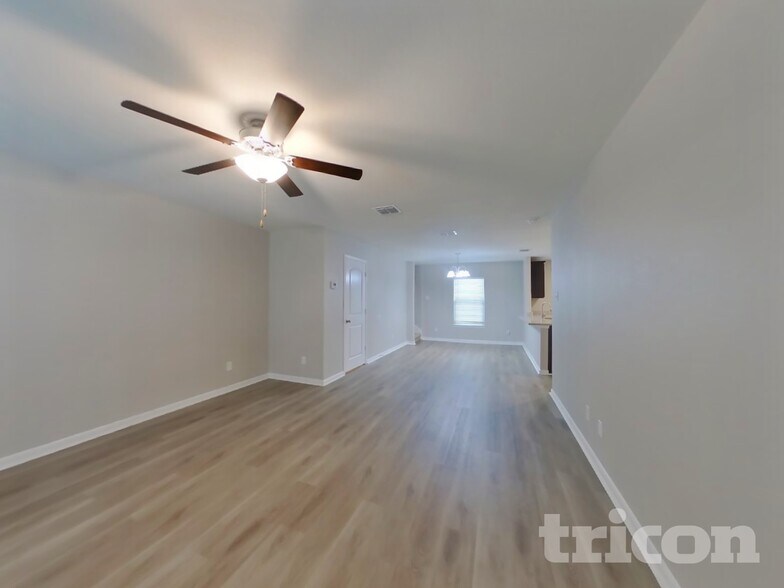 Building Photo - 11031 Chatham Ct