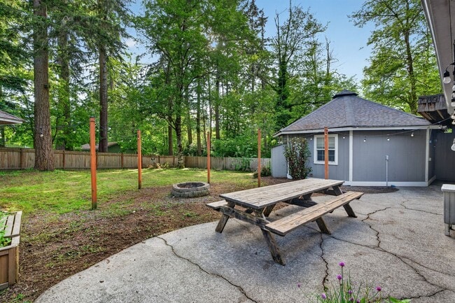 Building Photo - The Ultimate Gig Harbor Retreat!