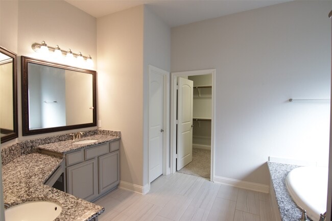 Building Photo - 18659 Fairmont Springs Ct