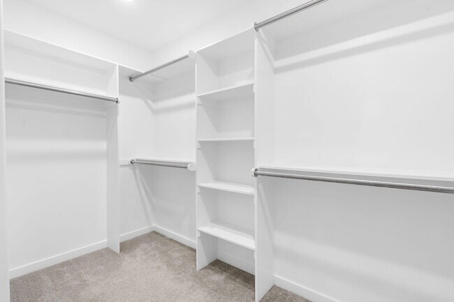 Building Photo - 270 Hickory Hills St