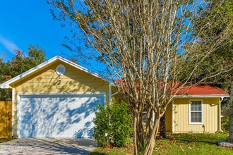 Building Photo - 7710 Pepper Cir W