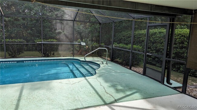 Building Photo - 52 S J Kellner Blvd