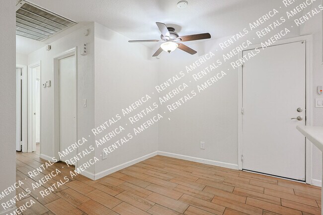 Building Photo - 8888 N 47th Ave