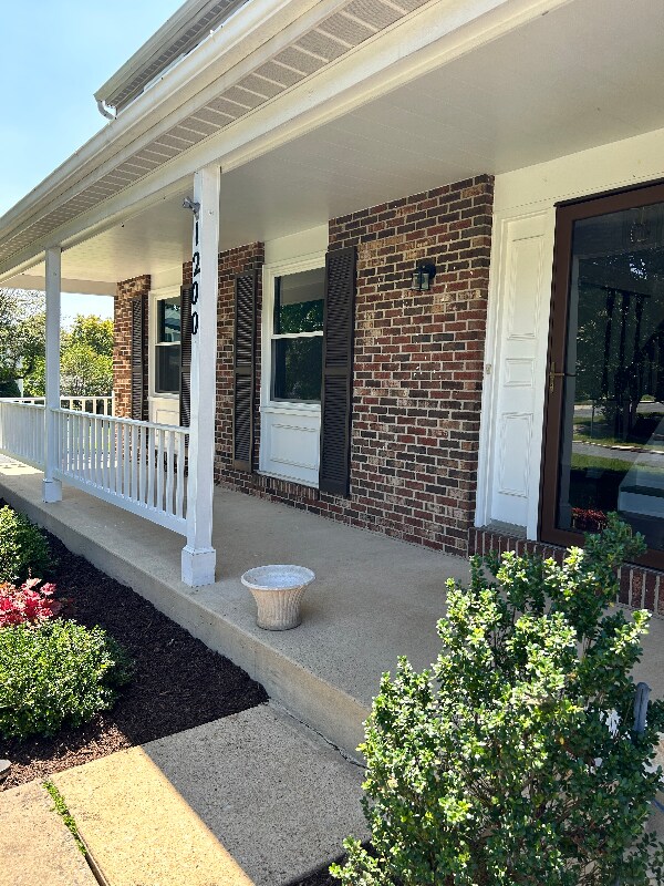 Building Photo - 1200 Cabinwood Pl