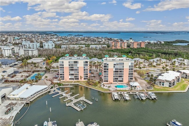 Building Photo - 170 Lenell Rd