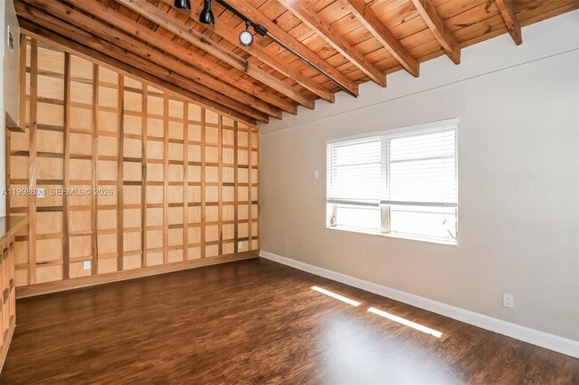 Building Photo - 1328 NW 3rd Ave