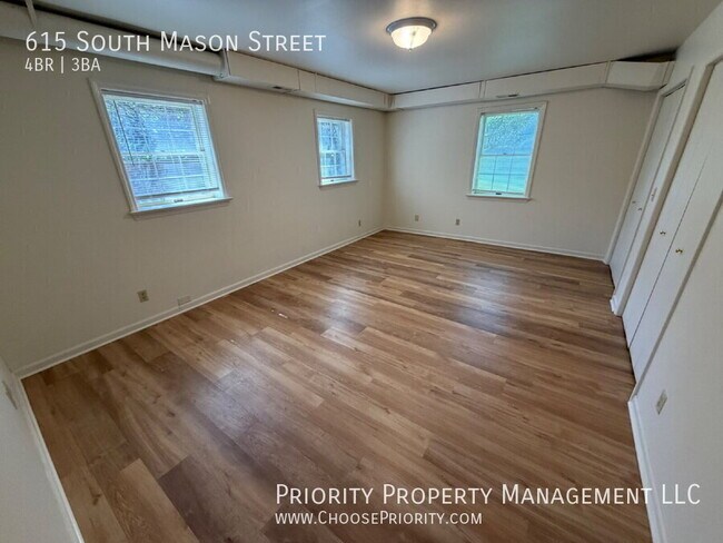 Building Photo - 615 S Mason St