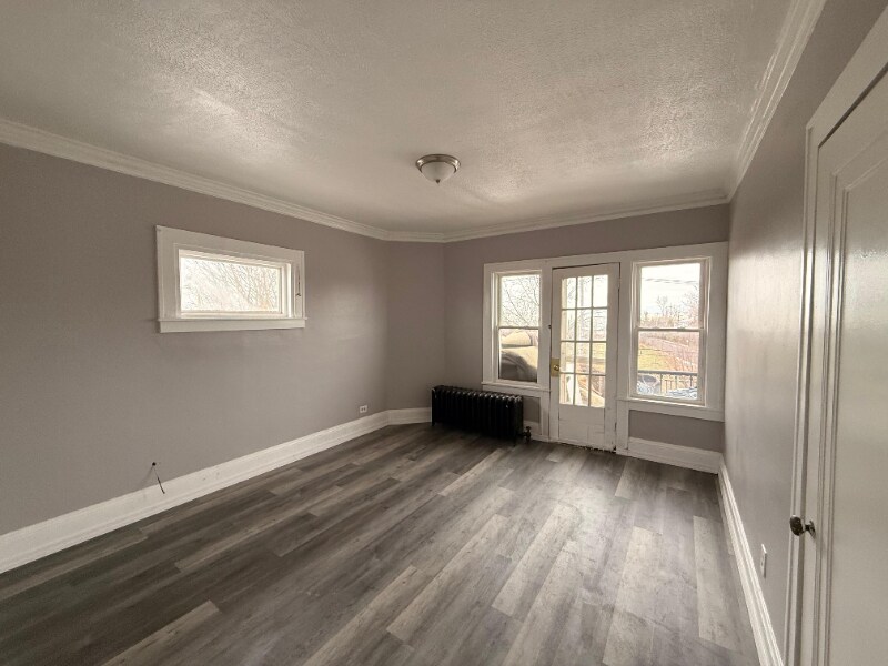 Building Photo - 14300 Lakeshore Blvd