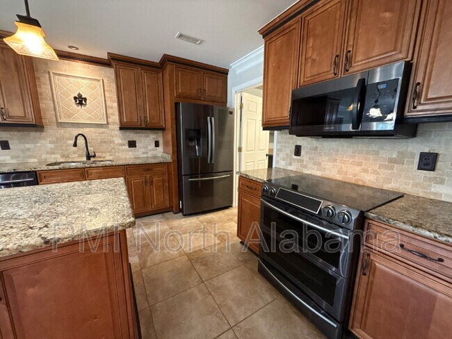 Building Photo - 2809 Willowick Tr SE