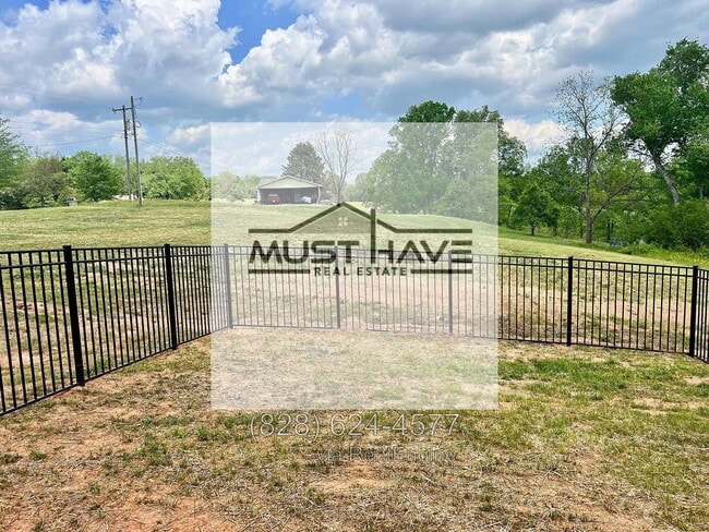 Building Photo - 15 Harvest Ridge Dr