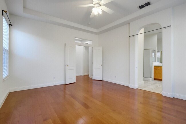 Building Photo - 807 Morningside Dr