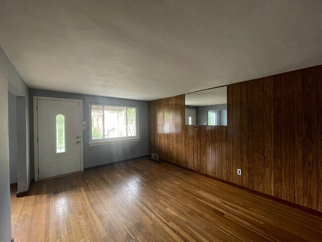 Building Photo - COMING SOON! This is a Lease-to-Own – Not ...