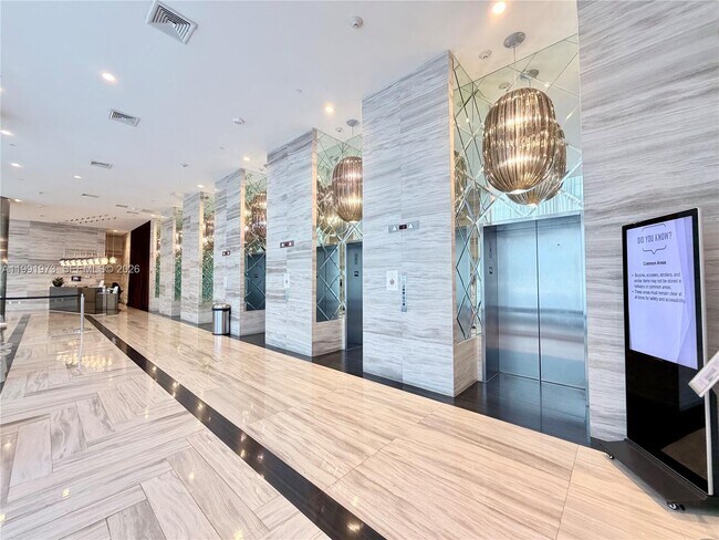 Building Photo - 2000 Metropica Wy