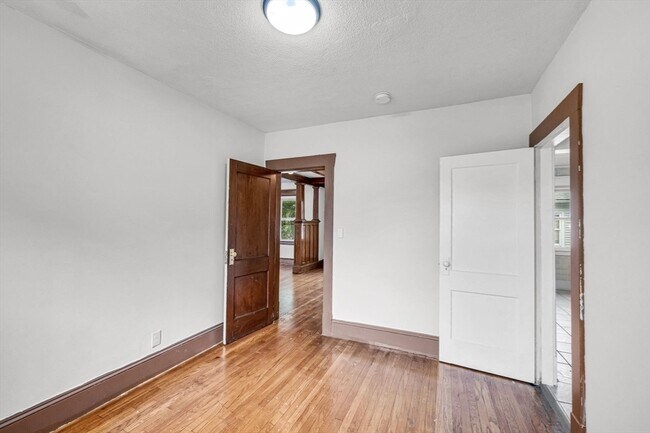 Building Photo - 29 Appleton St
