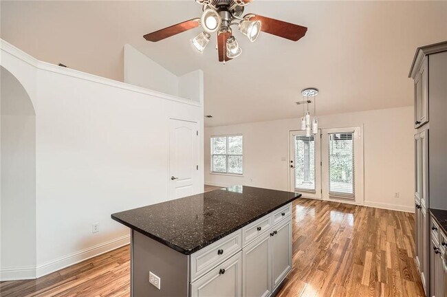 Building Photo - 1873 Jameson Cir NE