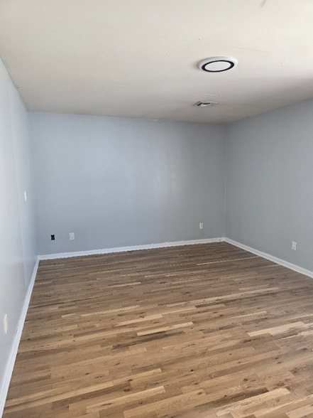 Building Photo - 179 Orchard St