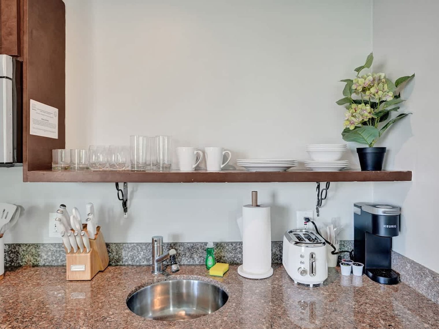 Building Photo - 3208 NE 9th St