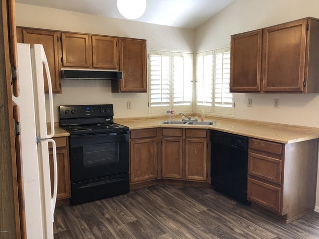 Building Photo - 5533 W Cholla St