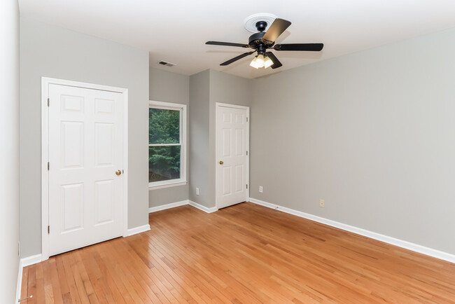 Building Photo - Brick Home in McDonough, GA