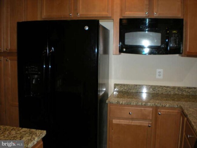 Building Photo - 3630 Spring Hollow Ln