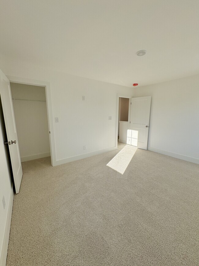 Building Photo - 131 Bourbon St