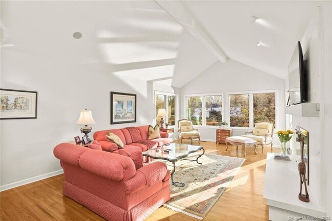 Building Photo - 12 Signal Ln