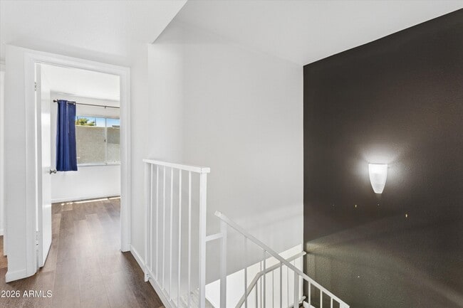 Building Photo - 8141 E Vista Dr