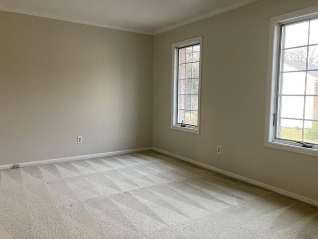 Building Photo - 4705 Weatherhill Dr