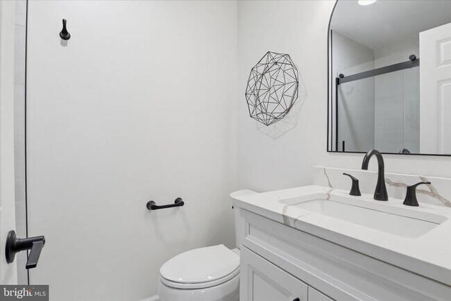 Building Photo - 12845 Mill Brook Ct