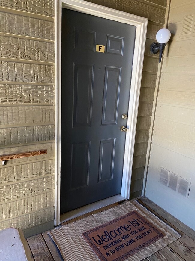 Building Photo - 100 Myrtle Greens Dr