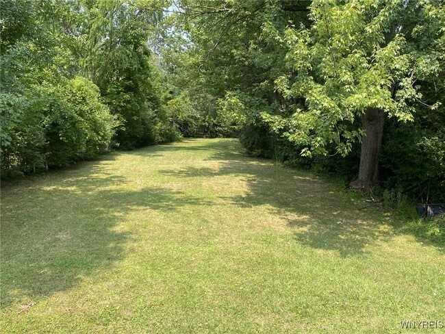Building Photo - 5846 Sheridan Dr