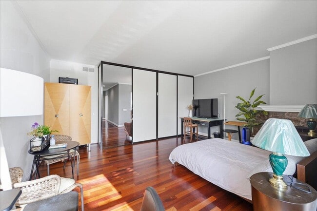 Building Photo - 11 Hayward Ave