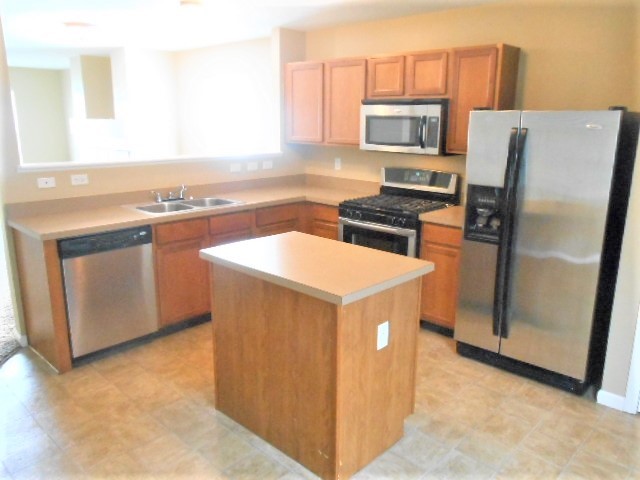 Building Photo - 1245 Cloverview St