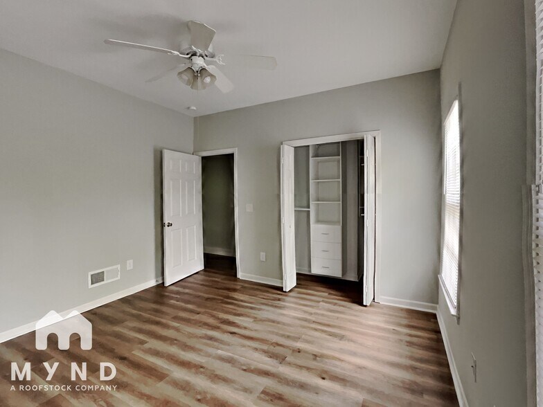 Building Photo - 1918 Tribble Crest Dr