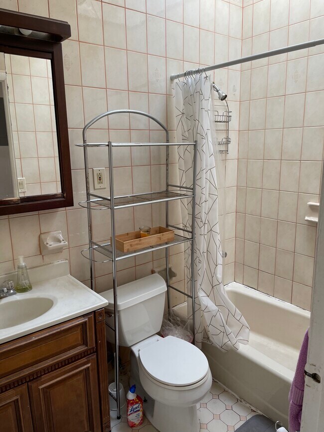 Building Photo - 4303 Broadway