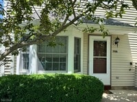 Building Photo - 705 Bryant Dr