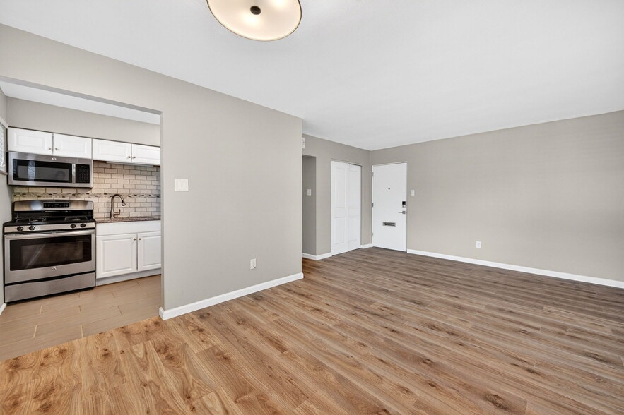 Building Photo - 514 Mariedale Dr