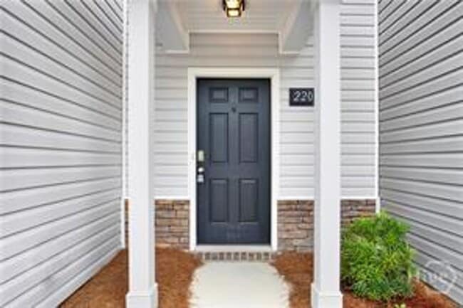 Building Photo - Townhome for Rent