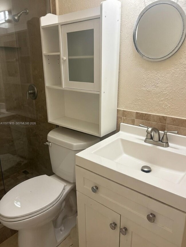 Building Photo - 1484 NW 15th Ave