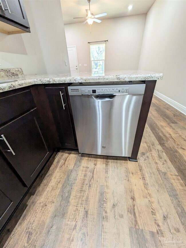 Building Photo - 7799 Ira Dr