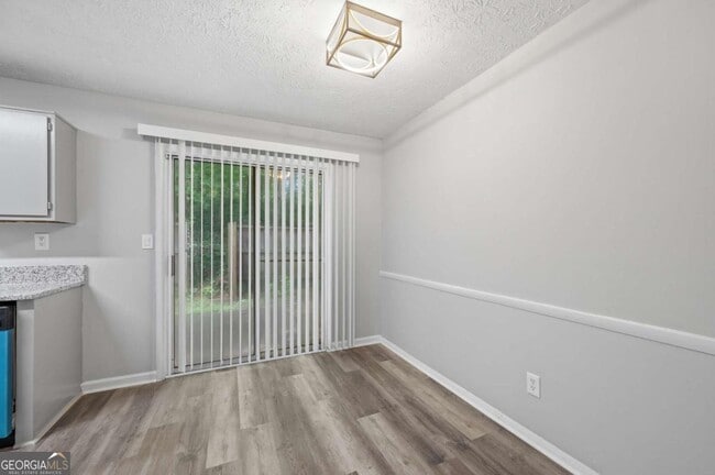 Building Photo - 2897 Spruce Cir