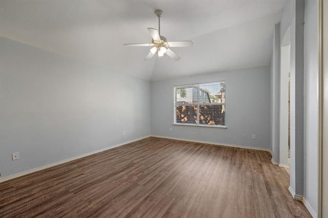 Building Photo - 3605 Villanova Dr