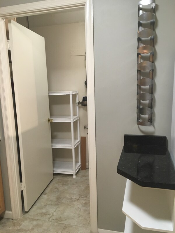 Building Photo - 1824 Bronzegate Blvd